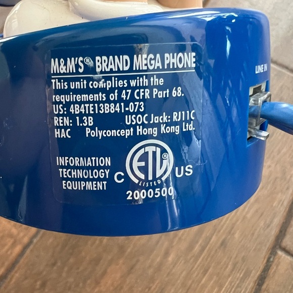 Vintage M&M's Yellow Guy Megaphone Telephone - Picture 6 of 8